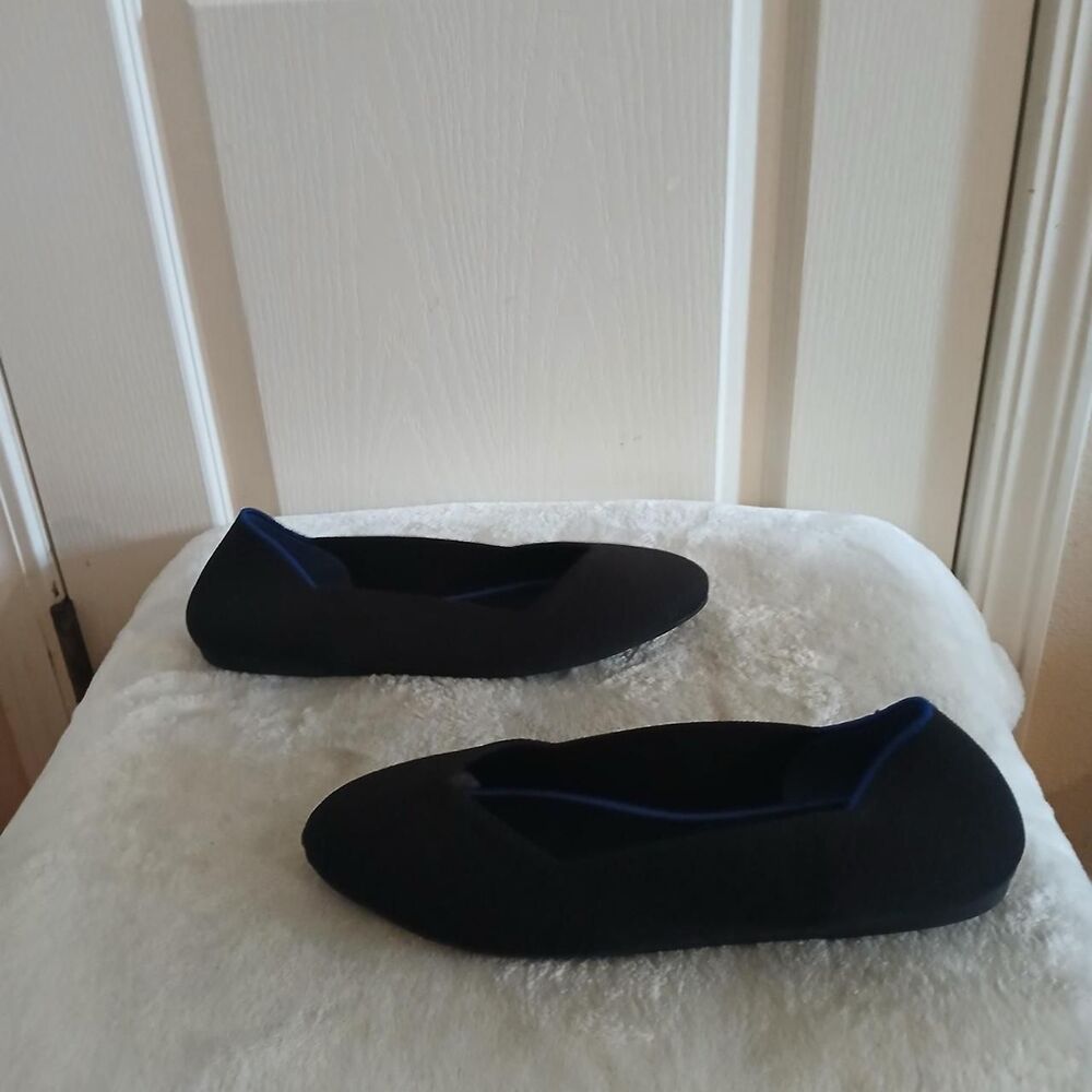 Rothy's The Flat Round Toe Black Ballet Flats Size 10.5 Classic Minimalist Basic - Picture 3 of 8